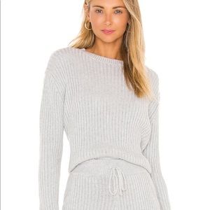 Georgia Crew Sweater in Heather Grey
MAJORELLE